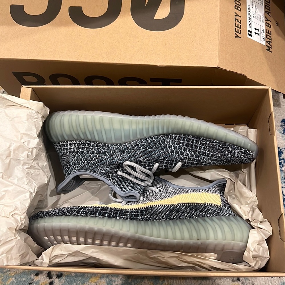 Yeezy Boost 350 Ash Blue